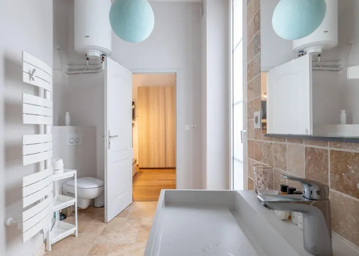 Parisian Elegance - Refined 1bd In Le Marais Apartment Paris